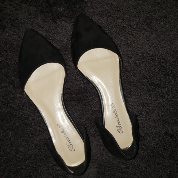 Black Pointed Flats - Picture 1 of 3